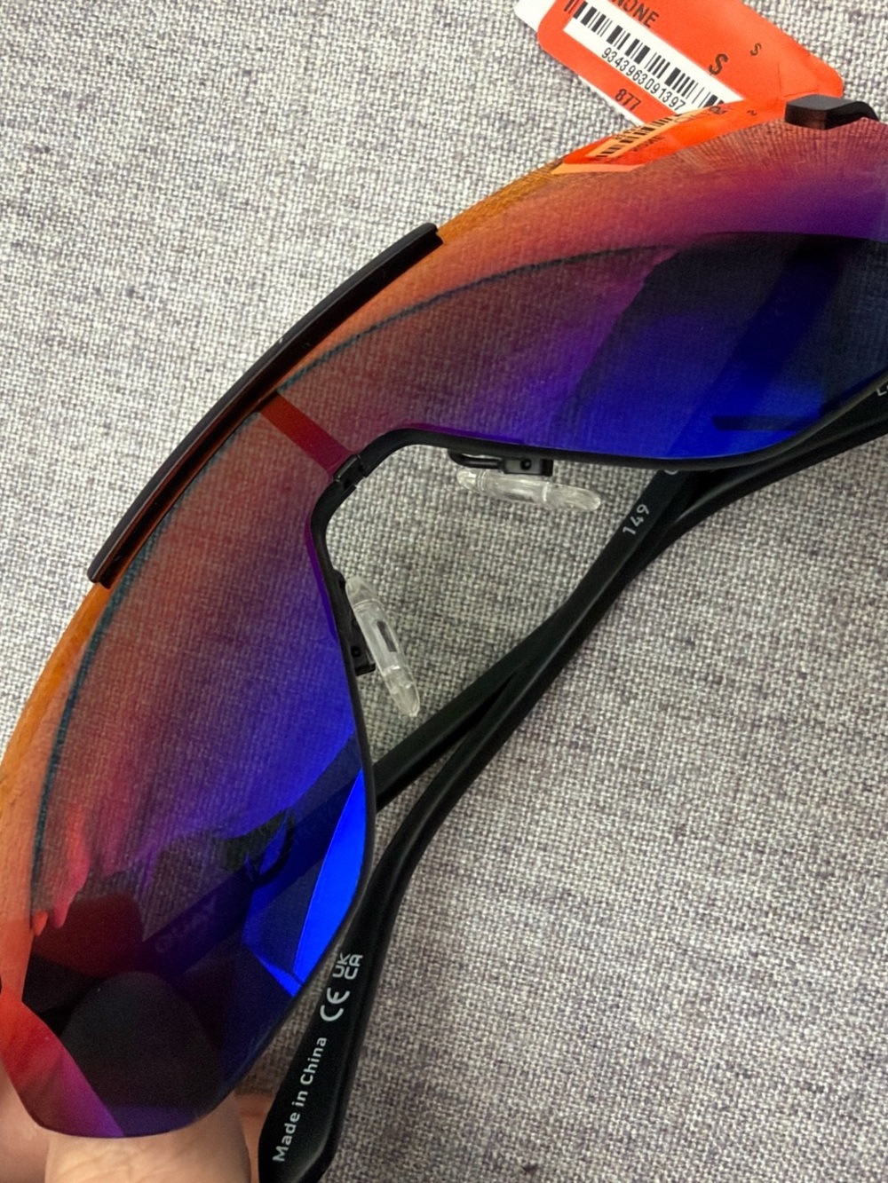 Quay Australia - On The Edge - Unisex Rimless Shield Sunglasses - Multicolor - Picture 7 of 9